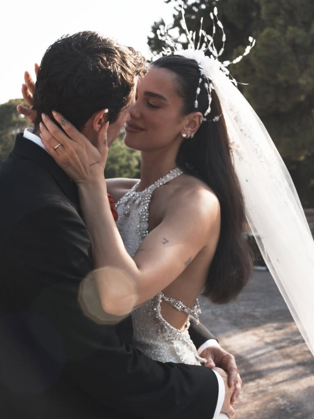 Dua Lipa toyundan fotolar paylaşdı - FOTOLAR